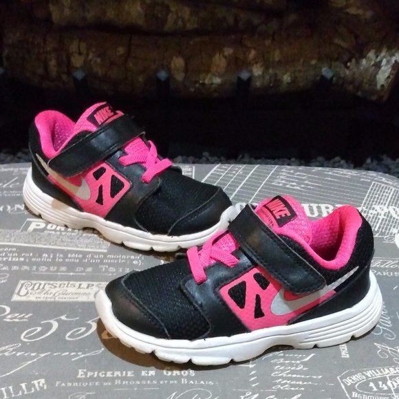 Nike Other - Toddler Nike Down shifter 6 Sneakers